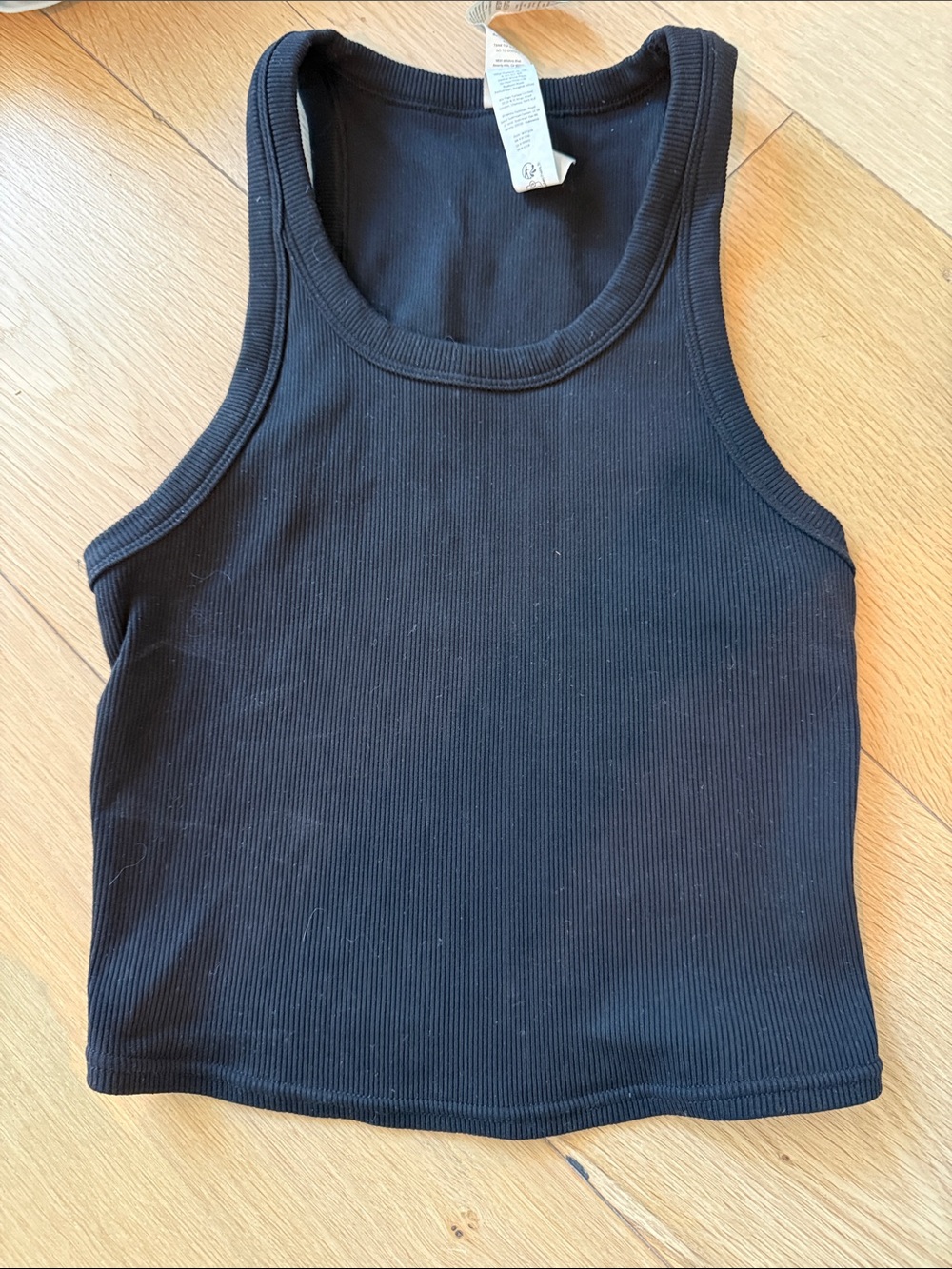 Alo Goddess Ribbed Go-To Tank - Picture 4 of 5